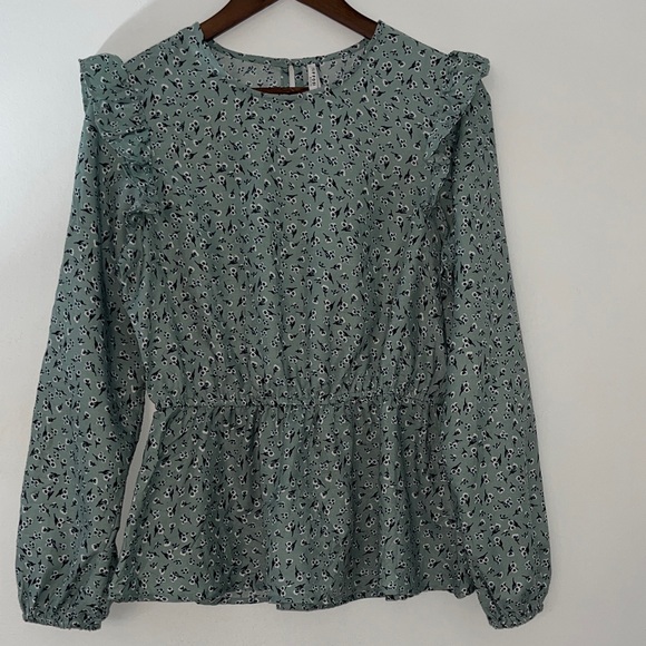 Floral Ruffle Long Sleeve Top - Picture 1 of 8